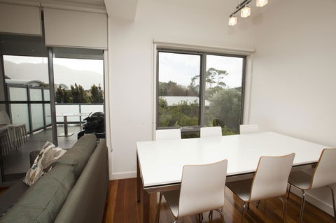 7 Falls Apartments - Accommodation Gladstone 10