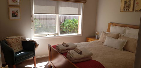 Oxford Rise Apartment - Accommodation Gladstone 4
