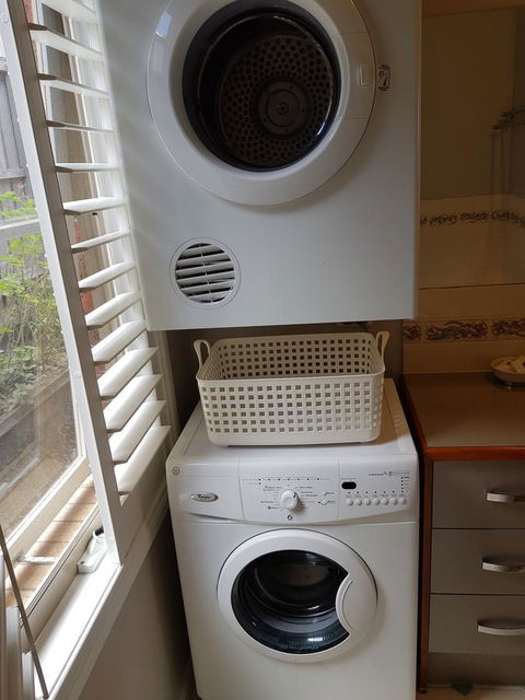 Oxford Rise Apartment - Accommodation Gladstone 13