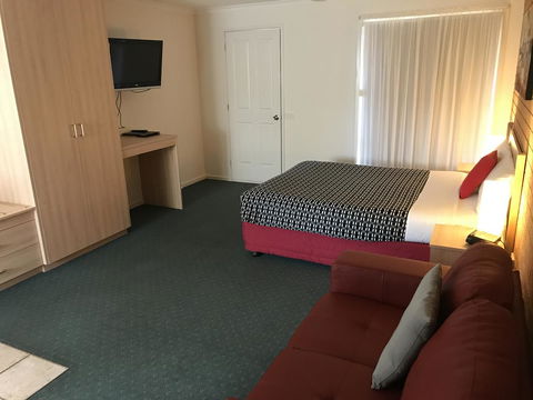 Beachcomber Motel & Apartments - Accommodation Gladstone 8