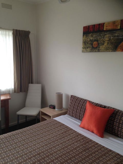 Beachcomber Motel & Apartments - Accommodation Gladstone 40