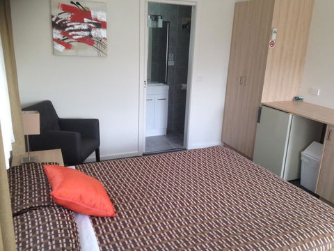 Beachcomber Motel & Apartments - Accommodation Gladstone 24