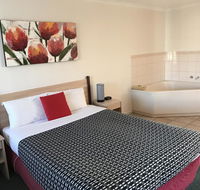 Beachcomber Motel  Apartments - Accommodation Gladstone