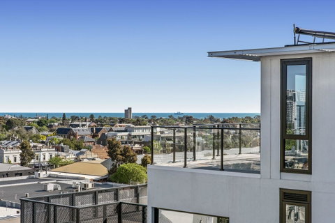 Melbourne City Apartments - Teri - Accommodation Gladstone 23