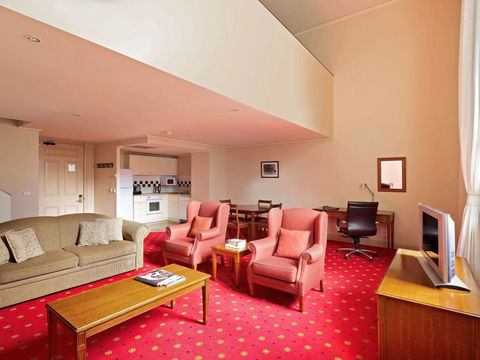 Grand Hotel Melbourne - Accommodation Gladstone 38