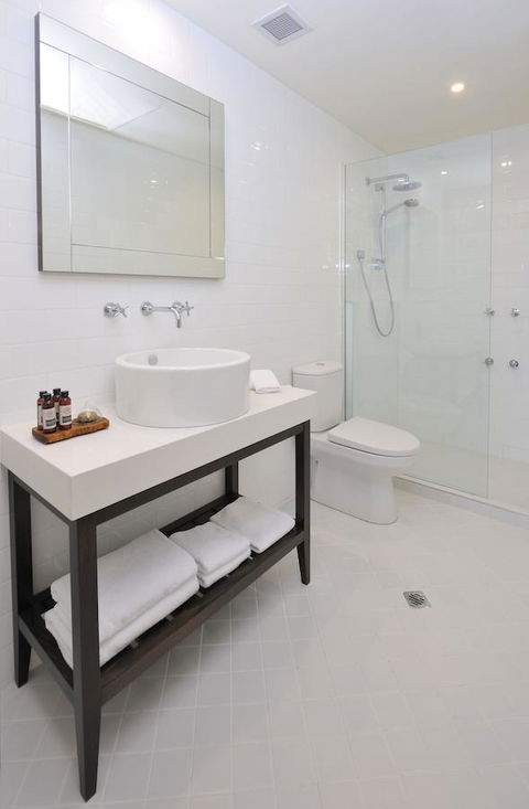 Grand Hotel Melbourne - Accommodation Gladstone 4