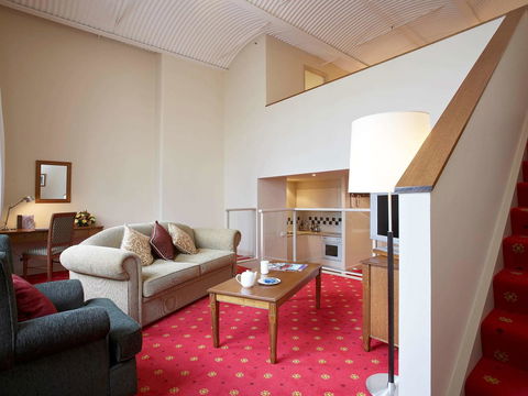 Grand Hotel Melbourne - Accommodation Gladstone 39