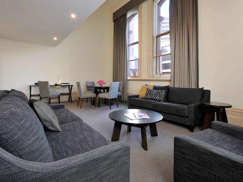 Grand Hotel Melbourne - Accommodation Gladstone 37