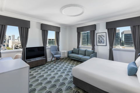 The Savoy Hotel On Little Collins Melbourne - Accommodation Gladstone 0