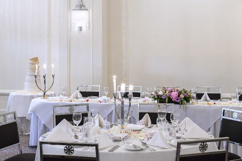 The Savoy Hotel On Little Collins Melbourne - Accommodation Gladstone 23