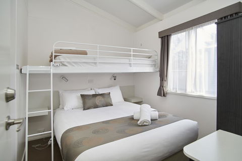 Amaroo Park - Accommodation Gladstone 23