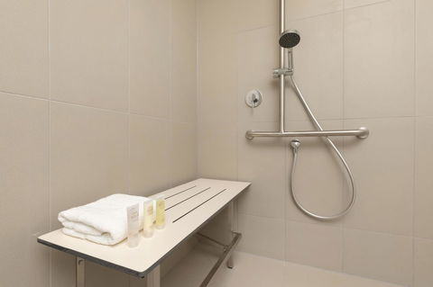 Ibis Melbourne Central - Accommodation Gladstone 34