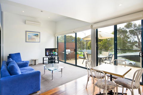 Anchorage Motel & Villas Lorne - Accommodation Gladstone 0