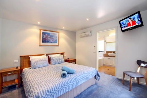 Anchorage Motel & Villas Lorne - Accommodation Gladstone 2