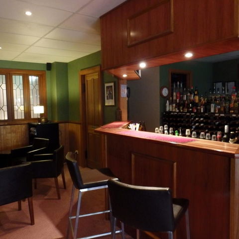 Bright Chalet - Accommodation Gladstone 6