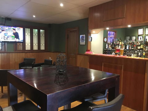 Bright Chalet - Accommodation Gladstone 18