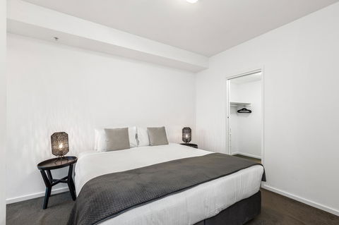 Melbourne Holiday Apartments Flinders Wharf - Accommodation Gladstone 13