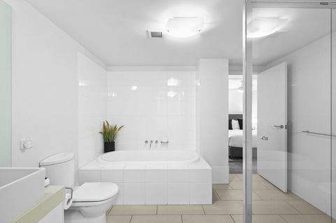 Melbourne Holiday Apartments Flinders Wharf - Accommodation Gladstone 33