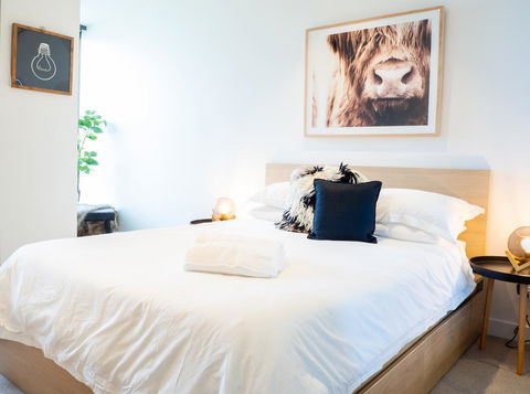 LittleStay Eporo - Central Apartments - Accommodation Gladstone 23