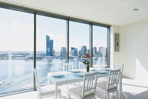 Waterside S Collection - Accommodation Gladstone 15