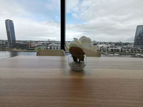 Waterside S Collection - Accommodation Gladstone 13