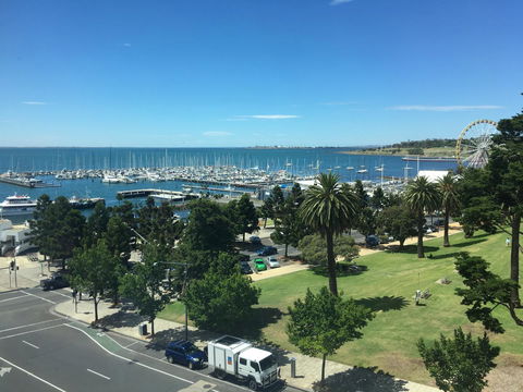 Geelong Waterfront Penthouse Apartment - Accommodation Gladstone 2