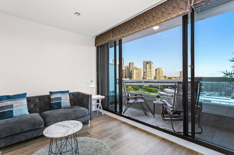 Waterfront Melbourne Apartments - Accommodation Gladstone 25