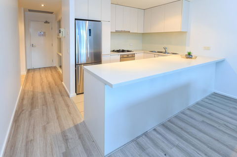 Waterfront Melbourne Apartments - Accommodation Gladstone 20
