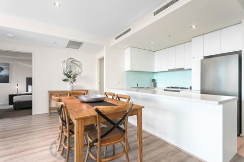 Waterfront Melbourne Apartments - Accommodation Gladstone 17