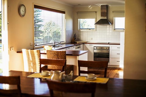 Rayville Boat Houses - Accommodation Gladstone 18
