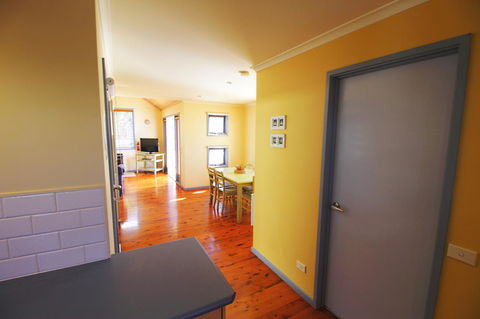 Rayville Boat Houses - Accommodation Gladstone 27