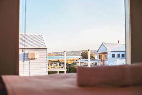 Rayville Boat Houses - Accommodation Gladstone 17