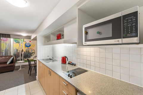 Mantra City Central - Accommodation Gladstone 5
