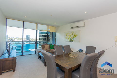 AKOM AT Docklands - Accommodation Gladstone 5