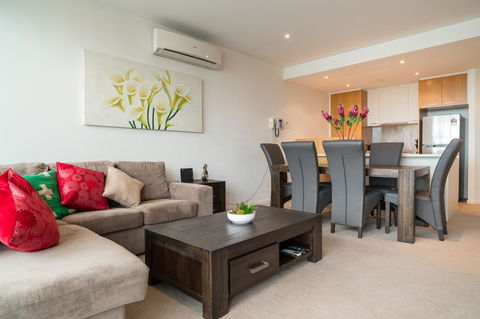 AKOM AT Docklands - Accommodation Gladstone 39