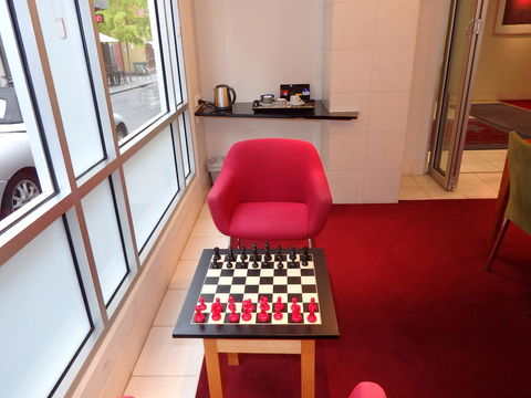 City Limits Hotel Apartments - Accommodation Gladstone 14