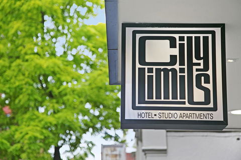 City Limits Hotel Apartments - Accommodation Gladstone 10