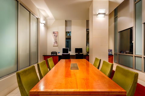 City Limits Hotel Apartments - Accommodation Gladstone 25