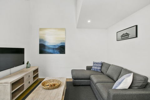 Terrace Lofts Apartments - Accommodation Gladstone 5