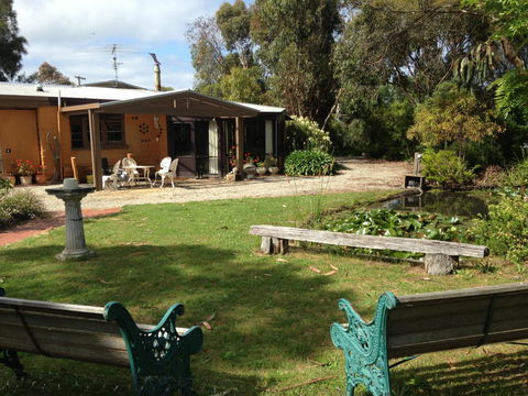 Mud Hollow Barn - Accommodation Gladstone 14