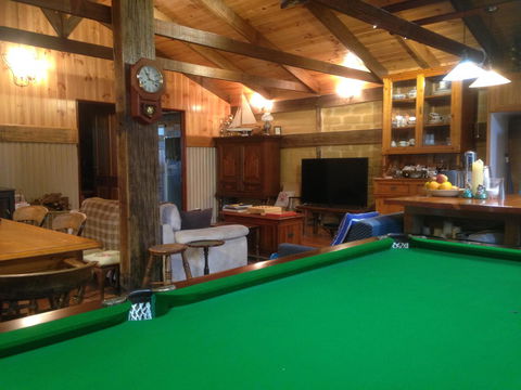 Mud Hollow Barn - Accommodation Gladstone 11