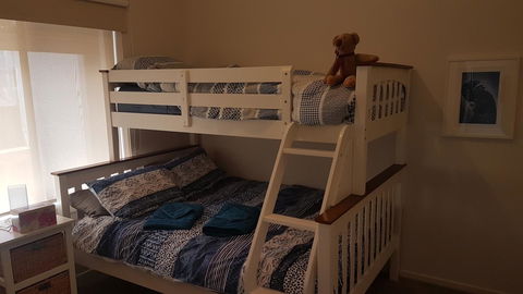 Island Escape - Accommodation Gladstone 7