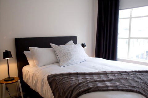 The Town Apartments - Accommodation Gladstone 11