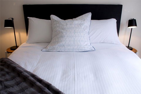 The Town Apartments - Accommodation Gladstone 12