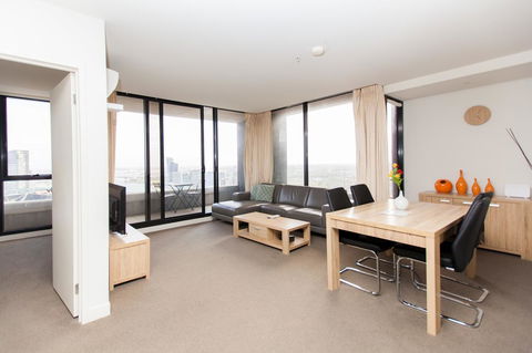 Southern Cross Serviced Apartments - Accommodation Gladstone 4