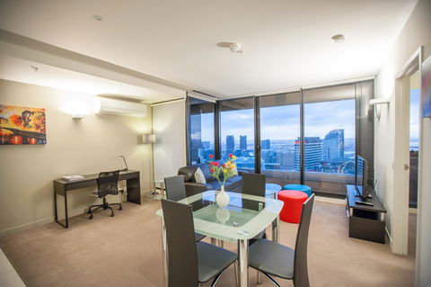 Southern Cross Serviced Apartments - Accommodation Gladstone 0