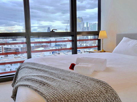 Pride Docklands Waterfront Apartment City View - Accommodation Gladstone 42