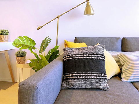 Pride Docklands Waterfront Apartment City View - Accommodation Gladstone 33