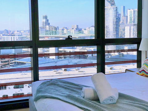 Pride Docklands Waterfront Apartment City View - Accommodation Gladstone 27
