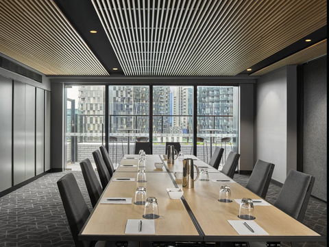 Vibe Hotel Melbourne Docklands - Accommodation Gladstone 31